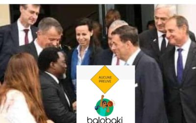 Démolition d’un mur à la résidence de Kabila : une vieille image prétend montrer une rencontre entre l’ancien Président congolais et quelques diplomates